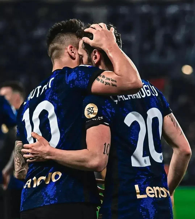 九游礼包-包含巴黎圣日耳曼状态回暖备战德国杯赛后里昂备战NBA季后赛,连对手都承认:清晨夏洛特黄蜂防线松动的词条